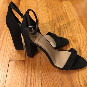 Vince Camino chunky black heel NWOT
